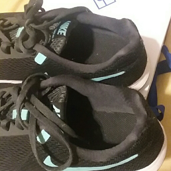 Shoes - Picture 3 of 5